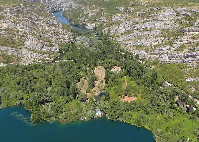 Roski Slap Hotel Drniš